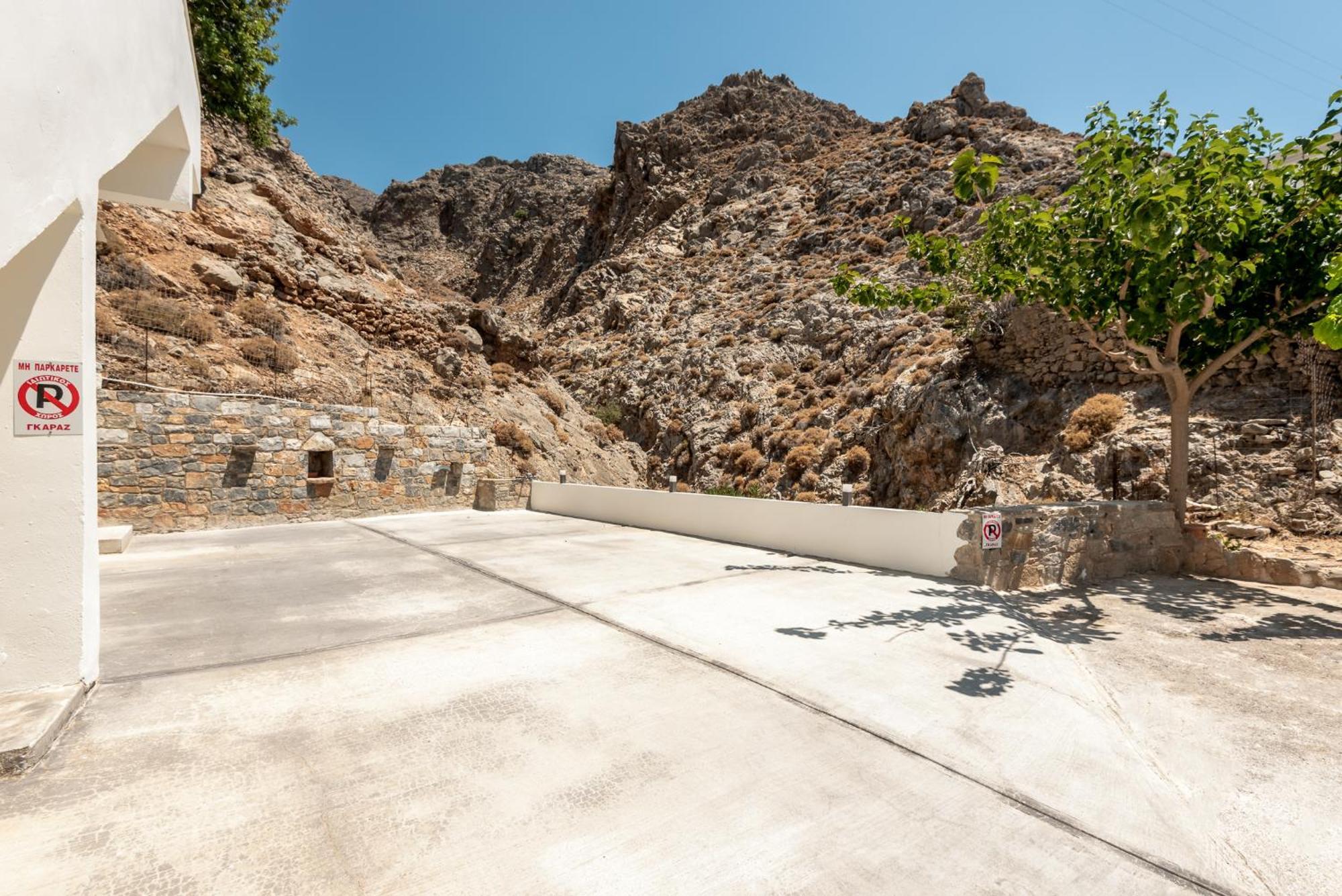 Cavros Residence ,In Chora Sfakion 'Construction 2024' Bagian luar foto